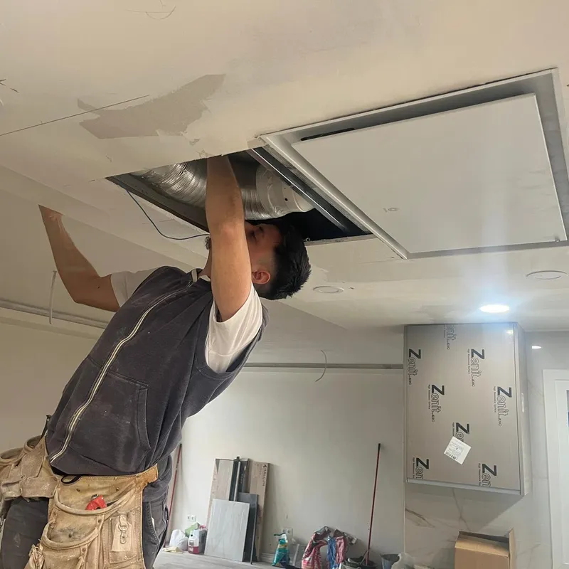 Acabado techo de cocina con campana — Benalmádena