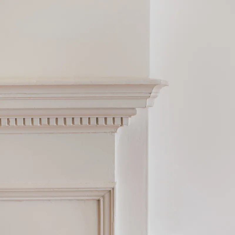 Detalle de acabado decorativo en pladur — Costa del Sol