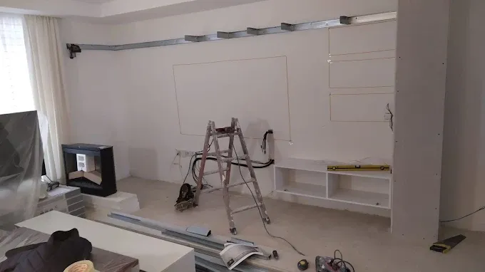 Tabique con integración de mueble de diseño — Benalmádena