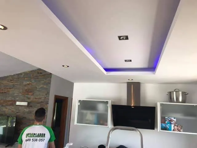 Techo decorativo con candilejas — Fuengirola