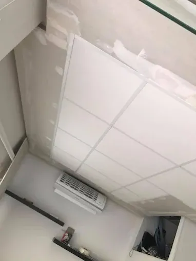 Techo desmontable con bandeja de pladur — Marbella